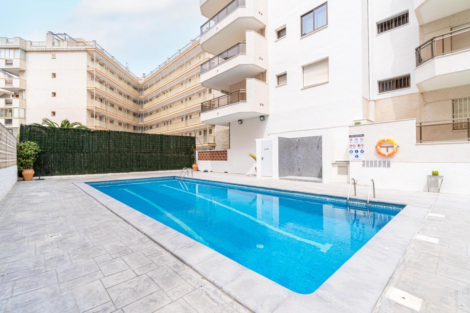 Turistmar - Amplio Apartamento En Salou Con Piscina, A 2 Minutos De La Playa Luaran gambar